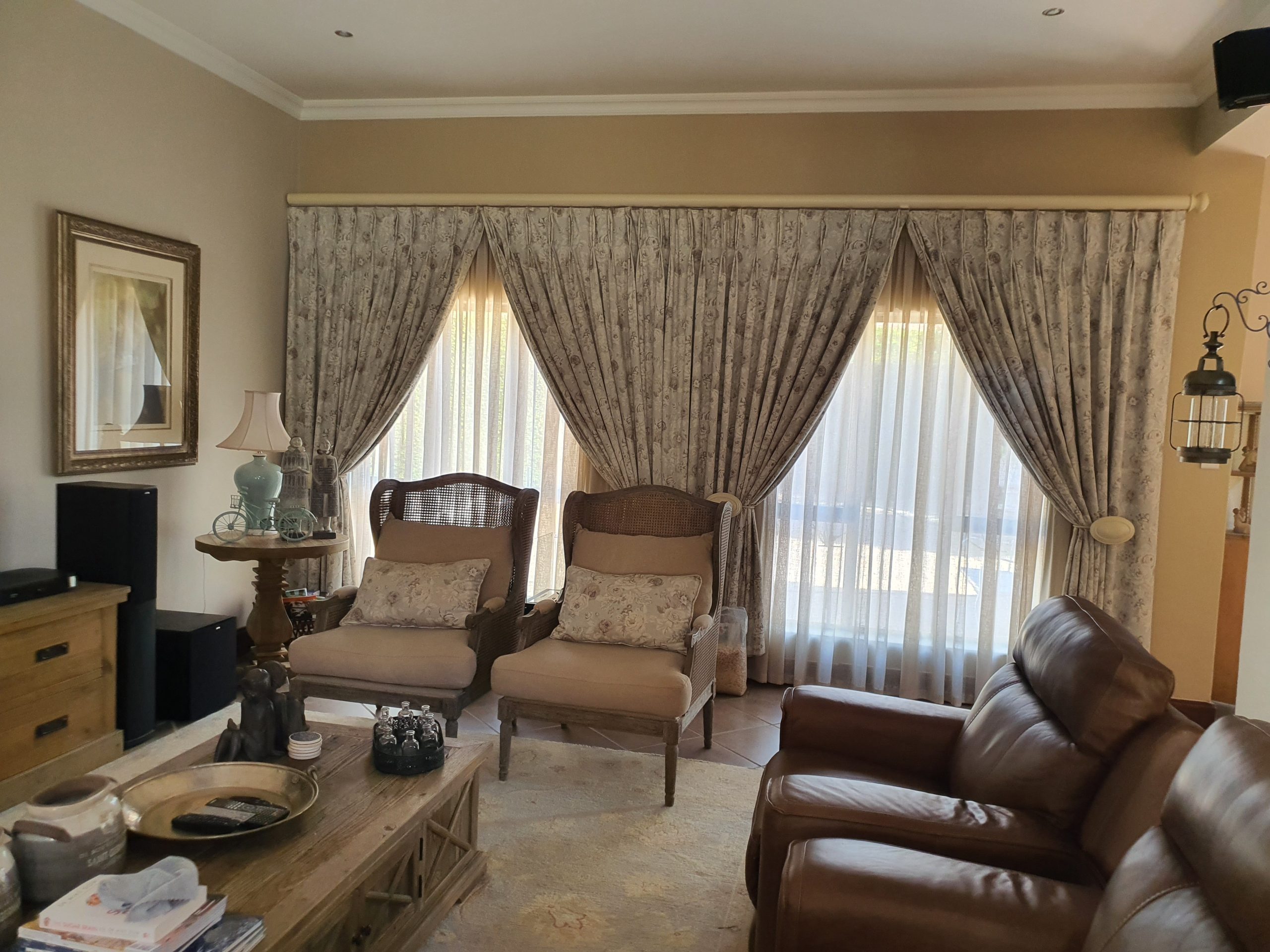 Awiida Interiors - Interiors Designer - Upholstery - Curtains - Custom-made - Silverlakes