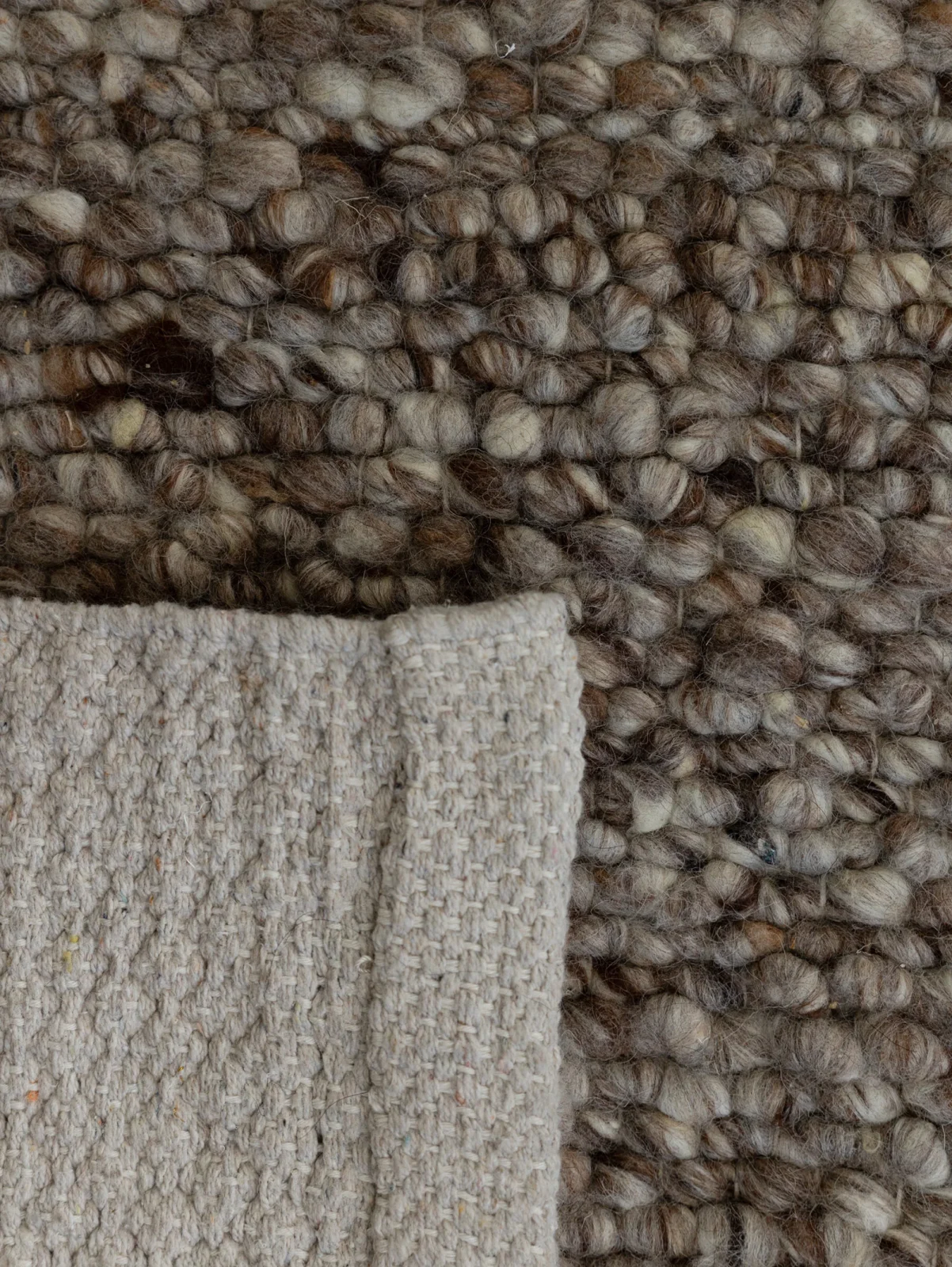 Stonecraft Rug in Warm Bagel - Image 3